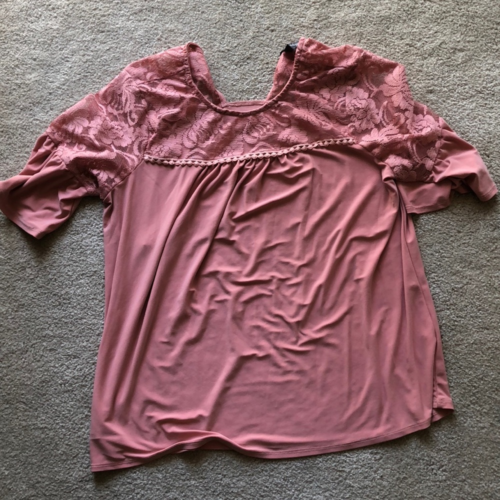 Adorable Salmon Colored Dressy Top